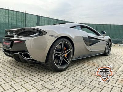 MCLaren scarico sportivo con valvole